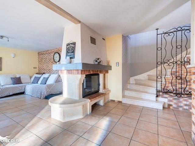 Maison vente à Rochechouart, Chaillac-sur-vienne