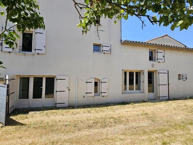 Maison vente à Ussel, Saint-rémy