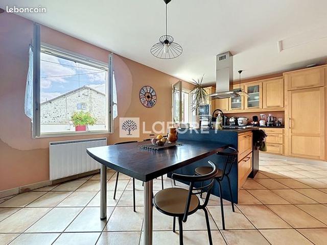 Maison vente à Parthenay, Coulonges-sur-l'autize