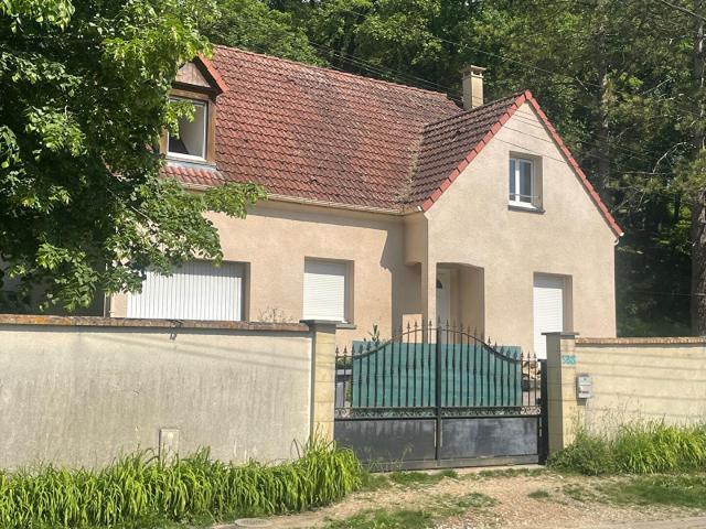 Maison vente à Fontainebleau, Poligny