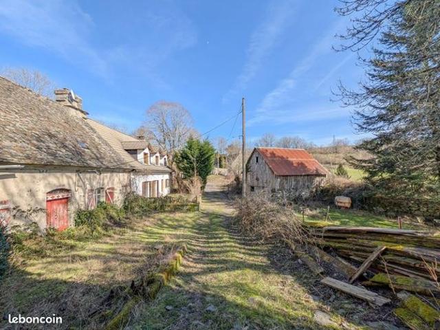 Maison vente à Mauriac, Saint-etienne-de-chomeil