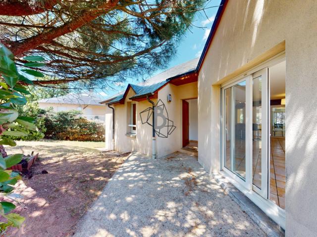 Maison vente à Puech Sainte-Lucie, Le Monastère