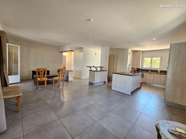Maison vente à Bordeaux, Le Taillan-médoc
