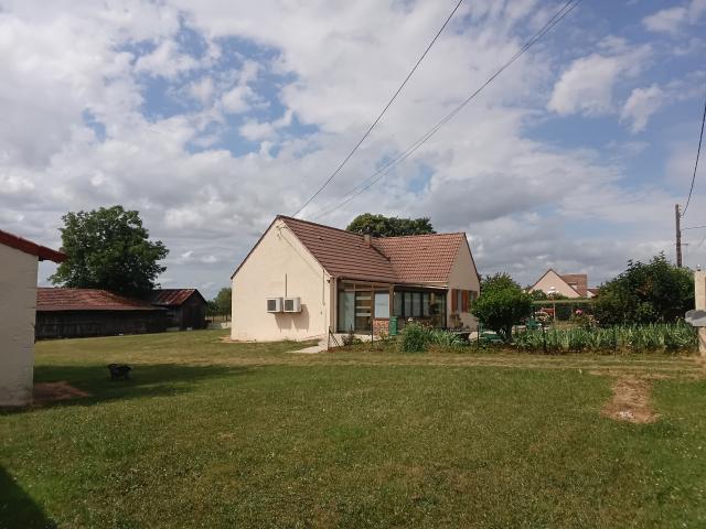Maison vente à Précilly, Nérondes