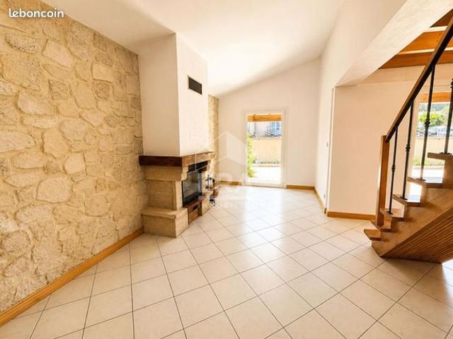 Maison vente à Carcassonne, Cazilhac