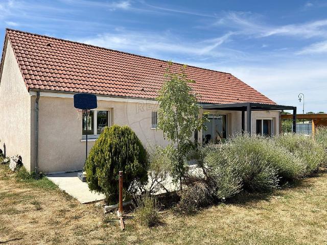 Maison vente à Coutin, Saint-Pierre-le-Moûtier