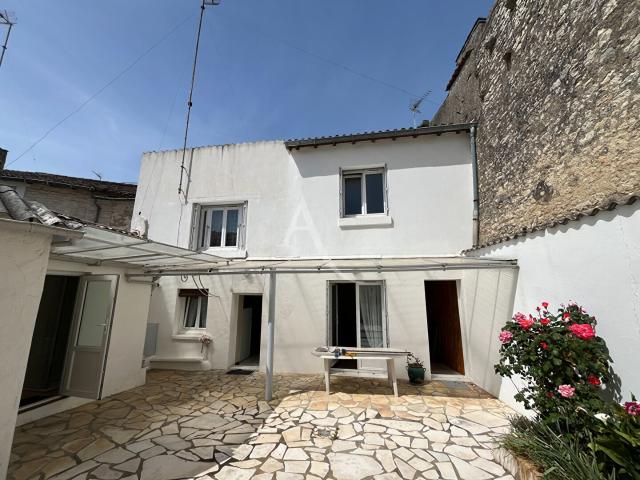 Maison vente à Fontenay-le-Comte, Fontenay-le-comte