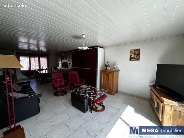 Maison vente à Vitry-le-François, Blacy