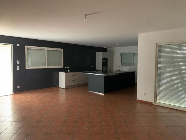 Maison location à Écusson, Nîmes