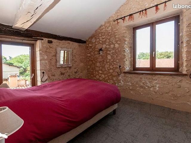 Maison vente à Nontron, Bourdeilles