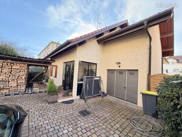 Maison vente à Saint-Julien-en-Genevois, Ville-la-grand