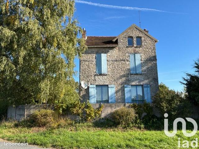 Maison vente à Fontainebleau, Poligny