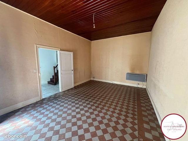 Maison vente à Saint-Amand-Montrond, Bruère-allichamps