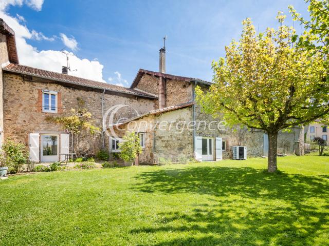 Maison vente à Rochechouart, Cognac-la-forêt