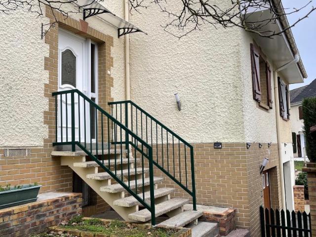 Maison vente à Rouen, Petit-couronne