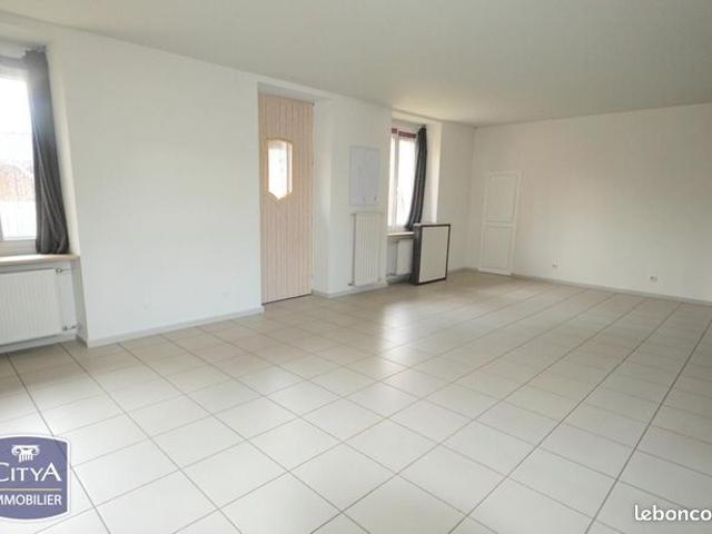 Maison vente à Cholet, Yzernay