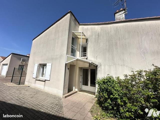 Maison vente à La Roche-sur-Yon, Montaigu