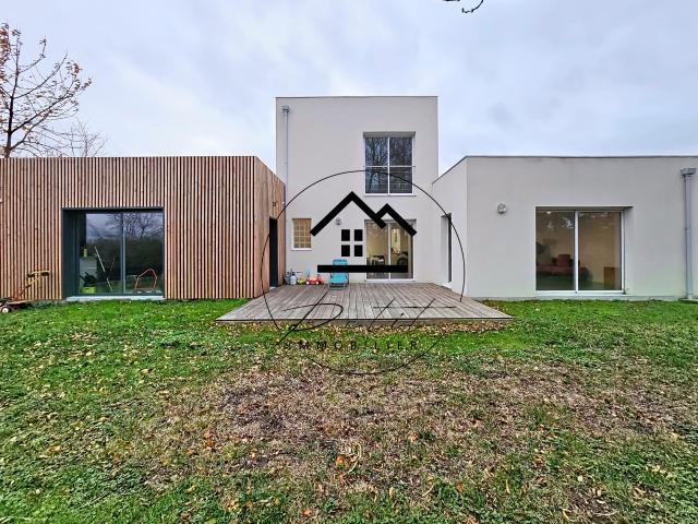 Maison vente à Clermont, Essuiles