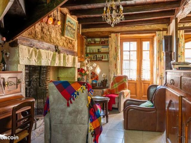 Maison vente à Nontron, Cherveix-cubas