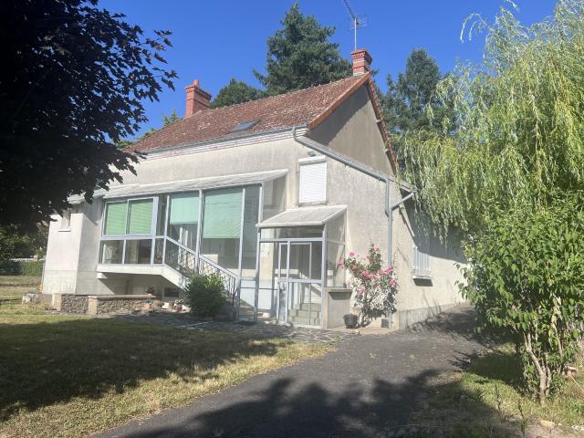 Maison vente à Saint-Amand-Montrond, Châteaumeillant