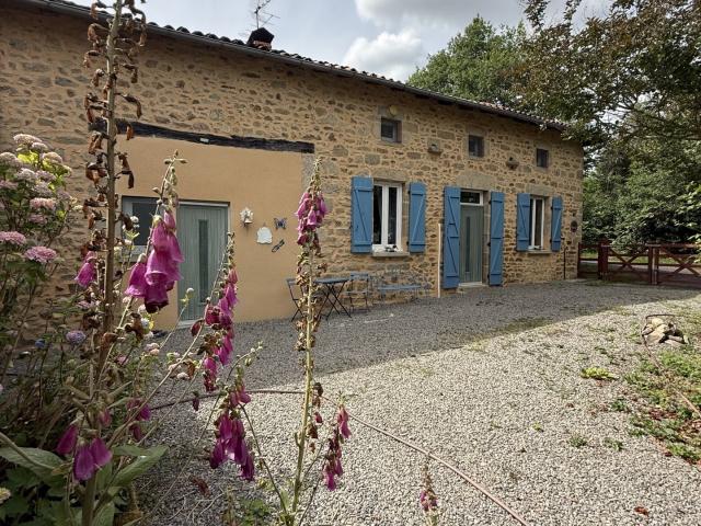 Maison vente à Le Tilleul, Les Salles-Lavauguyon
