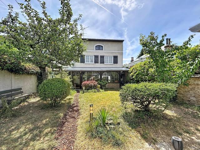 Maison vente à Évry, Brunoy