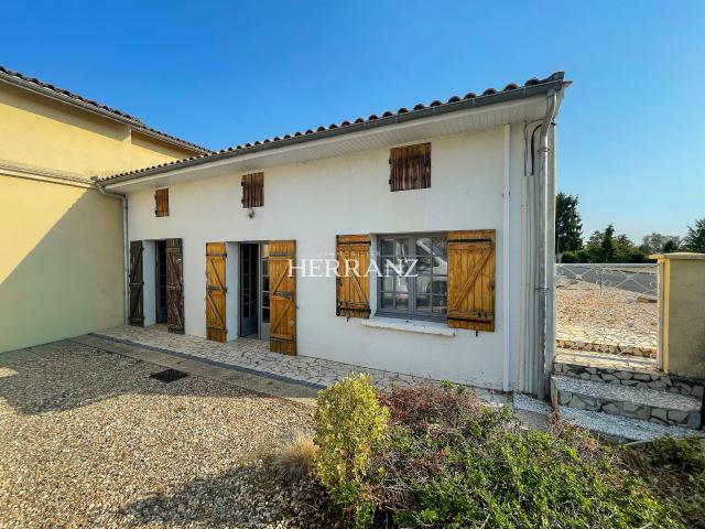 Maison vente à Libourne, Montagne