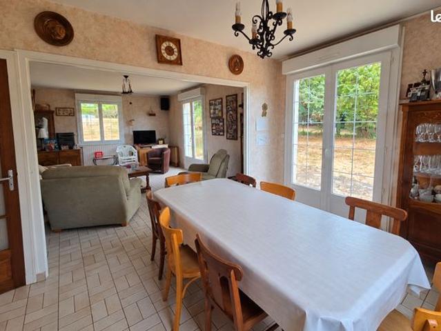 Maison vente à Montsûrs