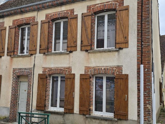 Maison vente à Auxerre, Champignelles