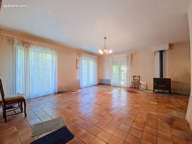 Maison vente à Saint-Jean-d'Angély, Saint-hilaire-de-villefranche