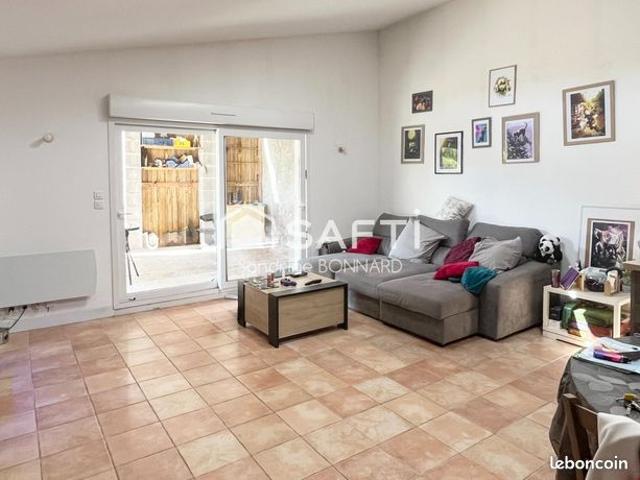 Maison vente à Saintes, Arces