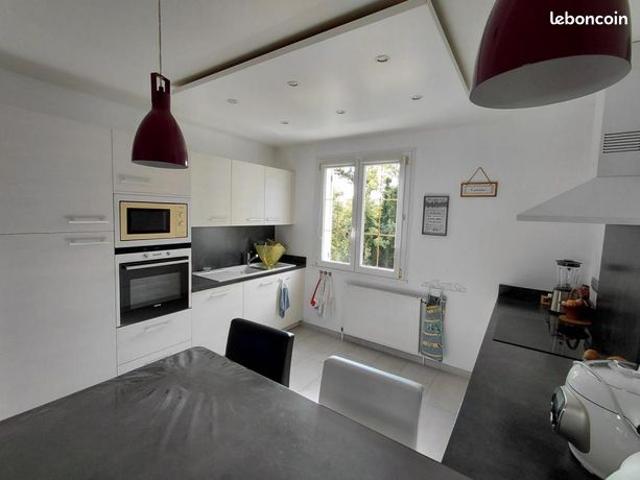 Maison vente à Fontainebleau, Montcourt-fromonville