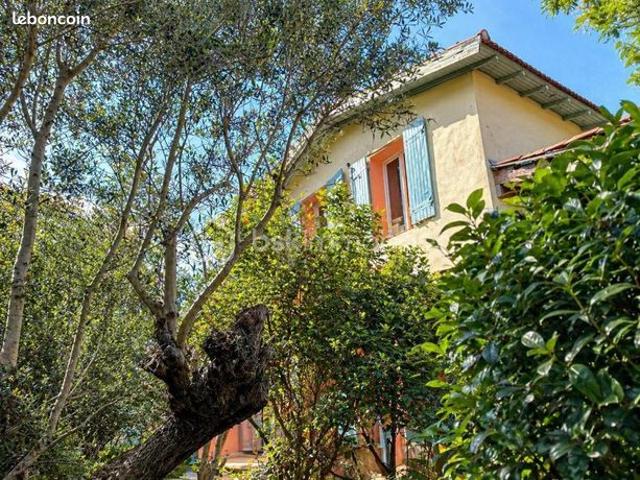 Maison vente à Arrondissement de Toulon, Le Revest-les-eaux