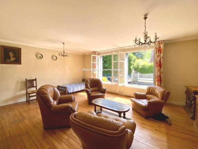 Maison vente à Versailles, La Celle-saint-cloud