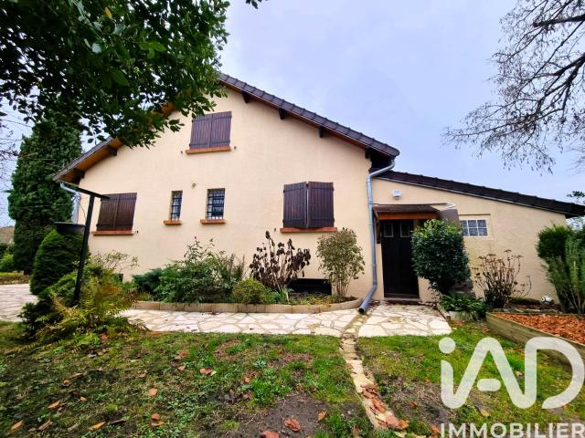 Maison vente à Évry, Courances
