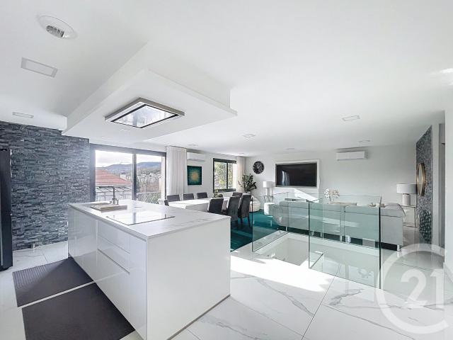 Maison vente à France métropolitaine, Guadeloupe