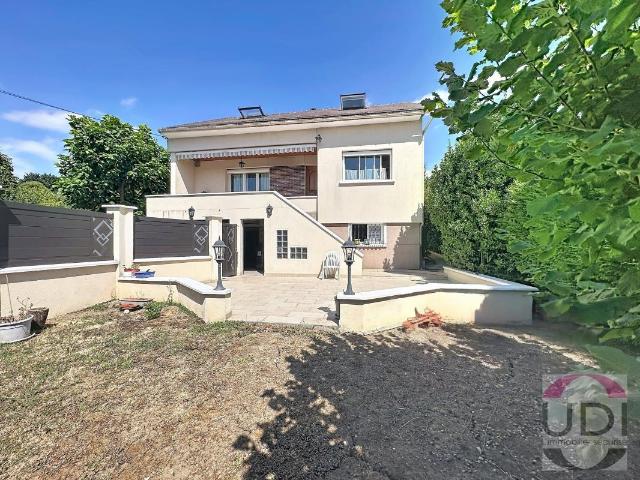 Maison vente à Corbeil-Essonnes, Essonne