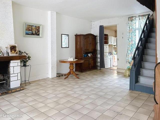 Maison vente à Saint-Quentin, Saint-quentin