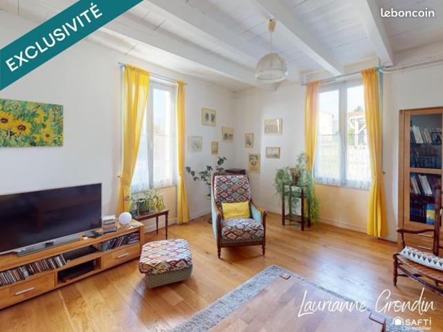 Maison vente à Saint-Jean-d'Angély, Mazeray
