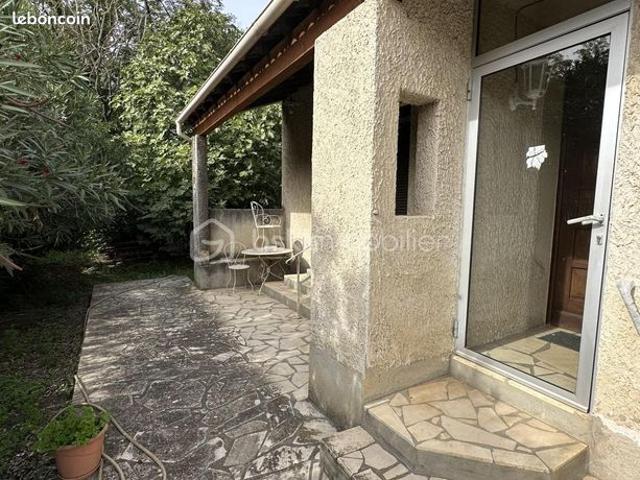 Maison vente à Nîmes, Montfrin