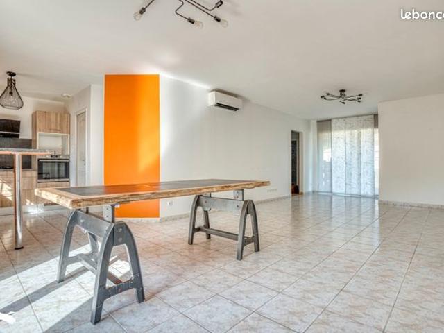Maison vente à Montbrison, Saint-sixte
