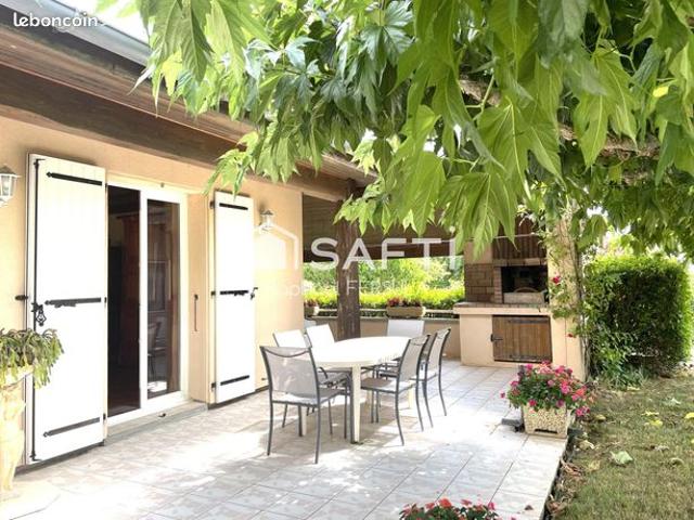 Maison vente à Castres, Montpinier