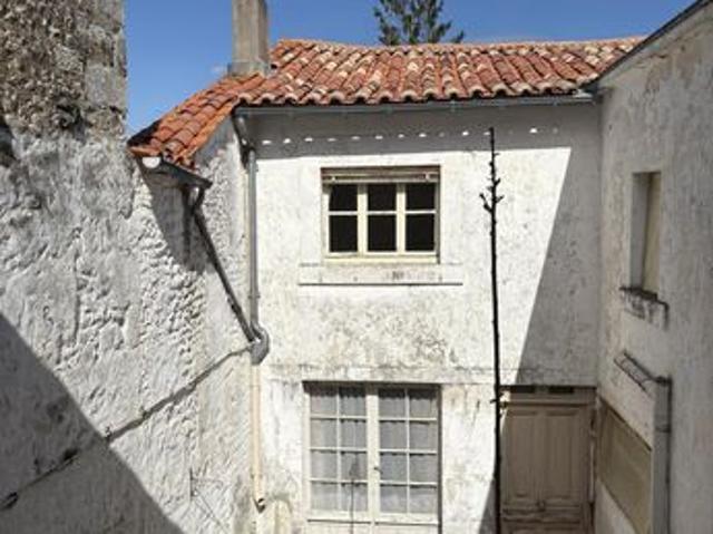 Maison vente à Fontenay-le-Comte, Fontenay-le-comte
