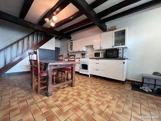 Maison vente à Angoulême, Saint-adjutory