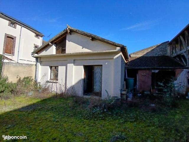 Maison vente à Auxerre, Cheny