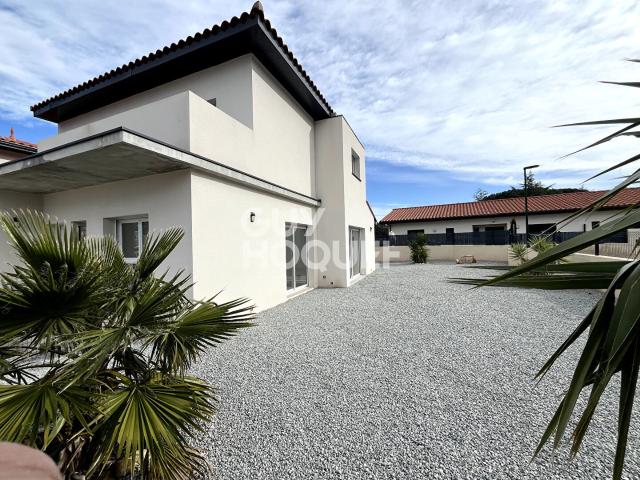 Maison vente à Céret, Laroque-des-albères