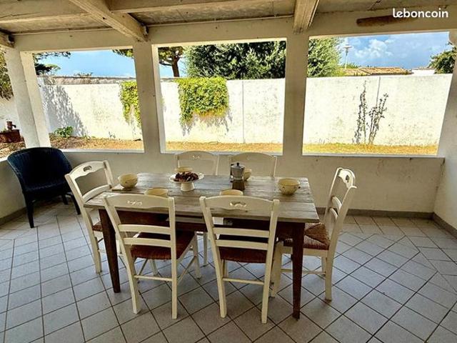 Maison vente à La Rochelle, Loix