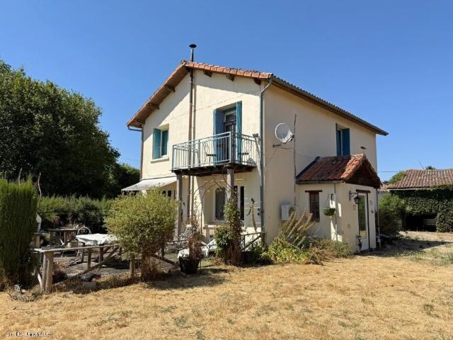 Maison vente à Confolens, Villefagnan