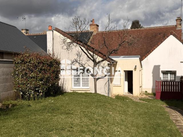 Maison vente à Mamers, Le Luart