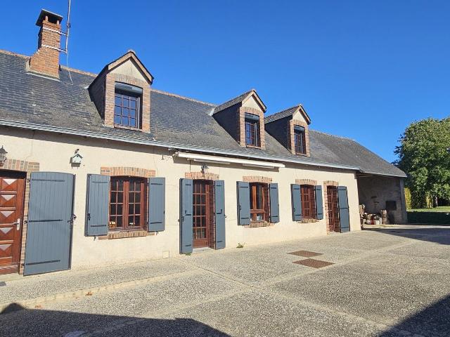 Maison vente à Civry, Conie-Molitard